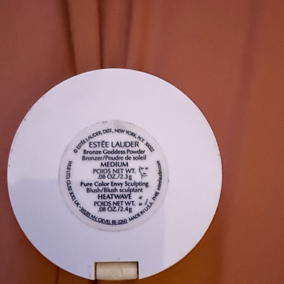 Estee Lauder White and Black Compact - Picture 3 of 3